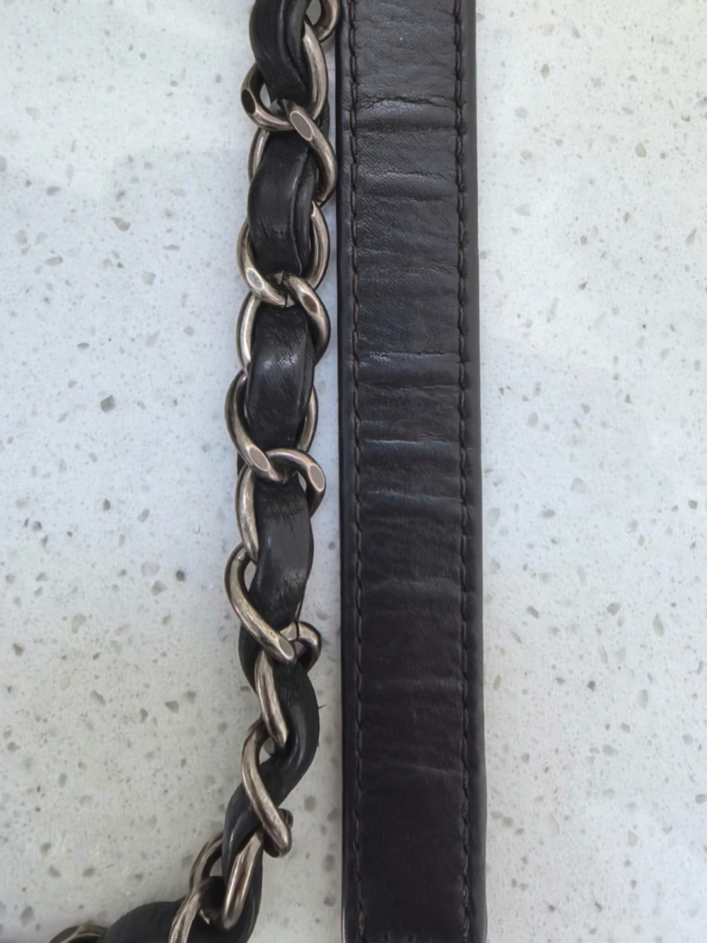 CHANEL New Chic Flap bag Black Quilted Leather Shoulder Bag with Silver Hardware - Picture 14 of 14